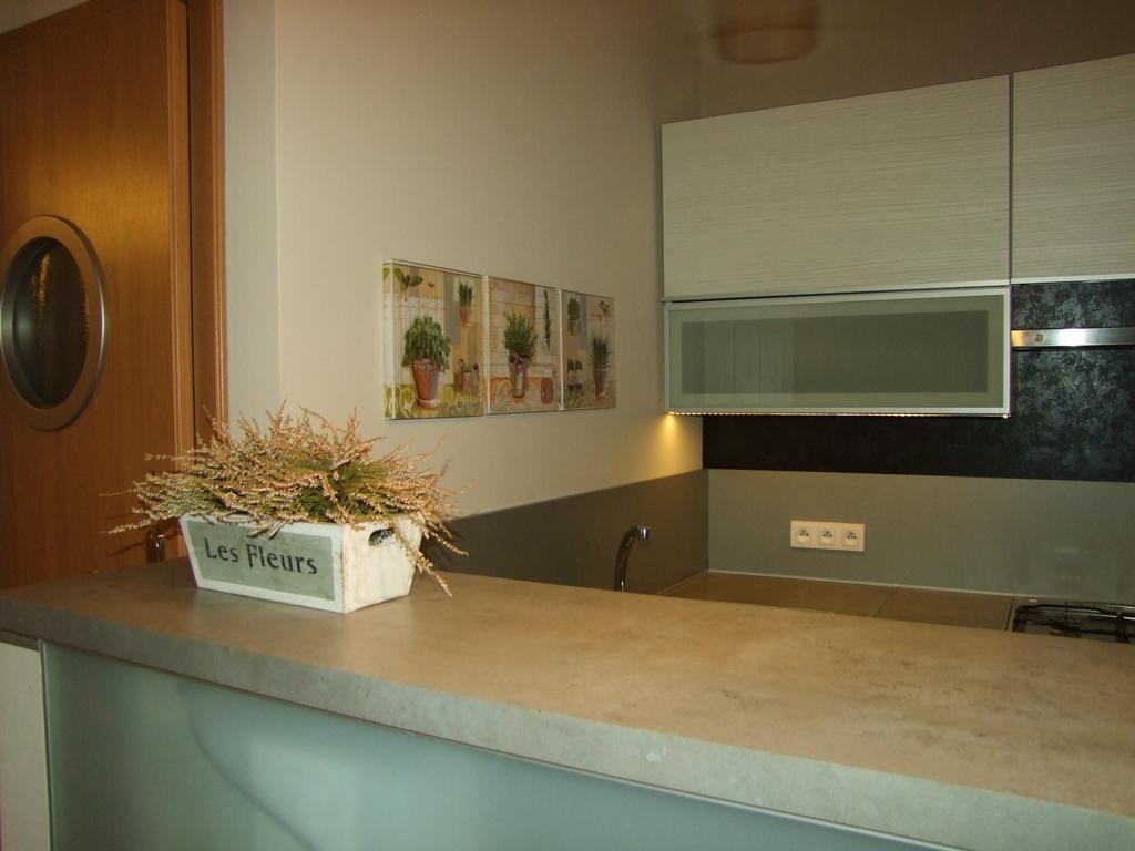 U Henriety Apartment Wojnowice  ภายนอก รูปภาพ