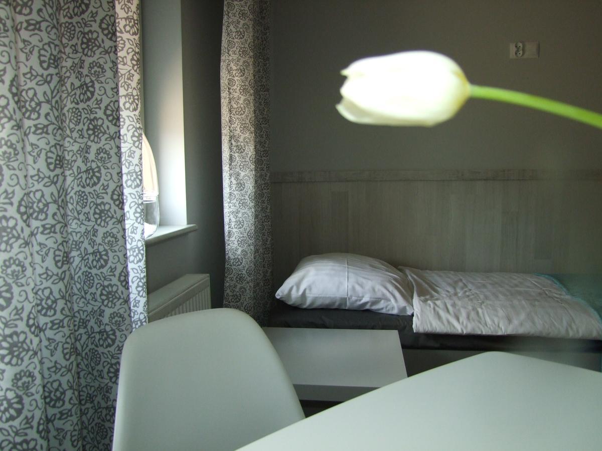 U Henriety Apartment Wojnowice  ภายนอก รูปภาพ